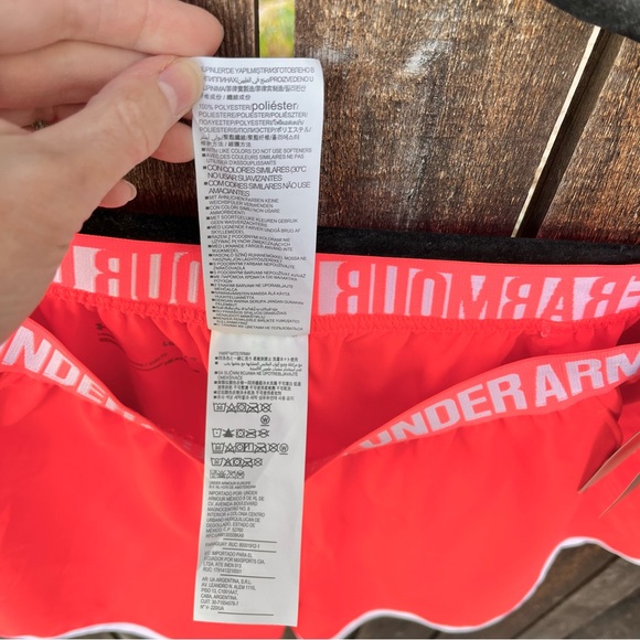 Under Armour Wm’s Woven Play Up Active Heat Gear Loose Running Shorts NWT Sz L - Picture 12 of 16